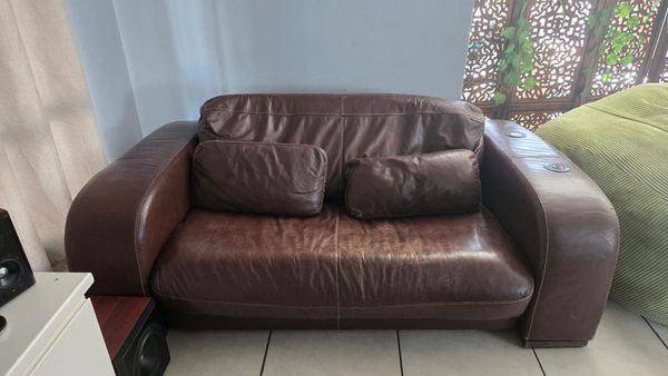 Family Room Multi-Seat Sectional — Quinton Chinoz Projects Cape Town